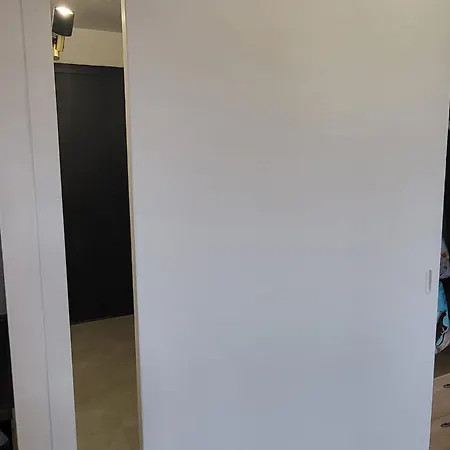 4 Personnes Aux Pieds לס דה-אלפס