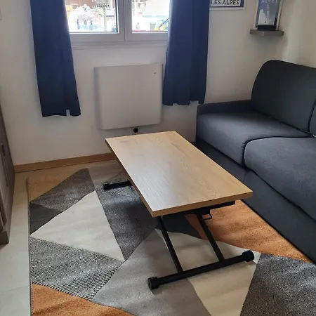 4 Personnes Aux Pieds Apartment